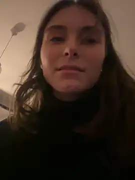 SophiiaStarr online show from 10.04.25