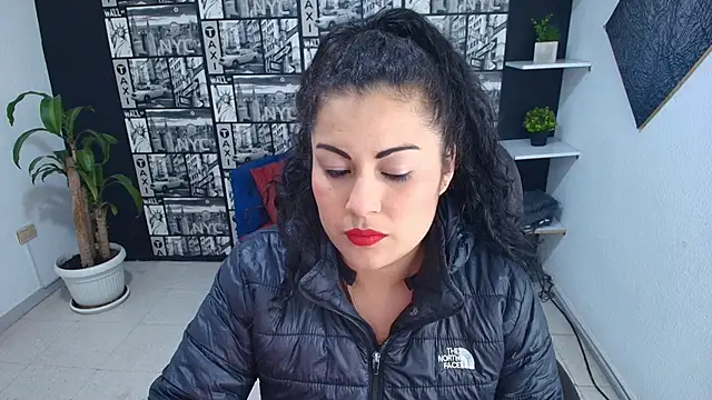 PamelaJohnsonn online show from 09.18.25