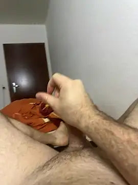 Snapshot of flamur_albania chatting on 10.19.25 flamur albania online show from 10.19.25