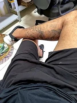 Snapshot of mtpgostoso chatting on 09.10.25 mtpgostoso online show from 09.10.25