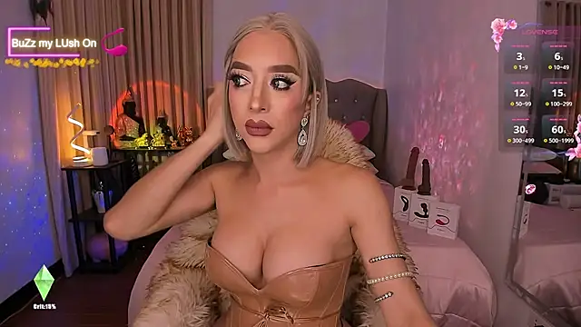 Dream Goddess online show from 02.06.25