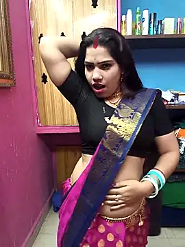 Snapshot of Rinki156 chatting on 09.28.25 Rinki156 online show from 09.28.25