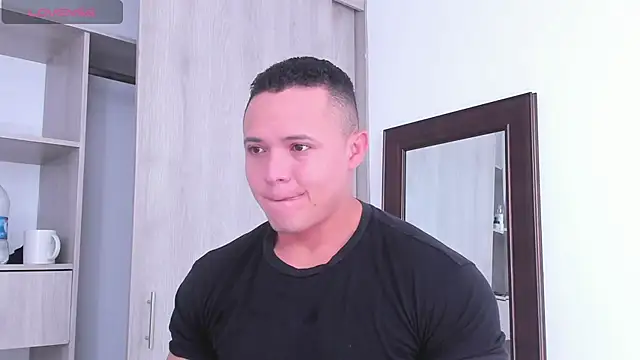 KingLevi01 online show from 09.29.25