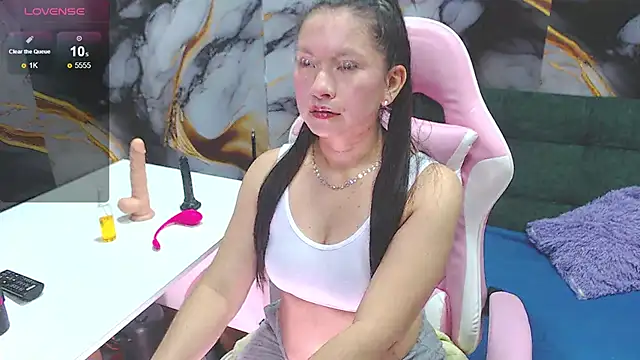 mia wetts online show from 10.08.25