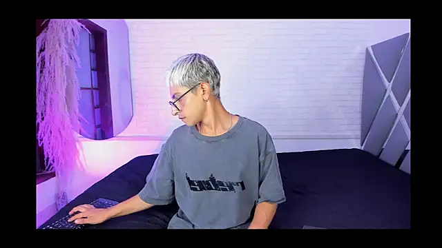 Aziel iker online show from 09.23.25