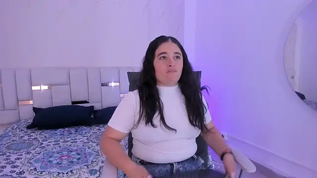 aradia kiss online show from 11.10.25