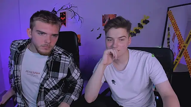 Snapshot of danny_cool chatting on 11.02.25 danny cool online show from 11.02.25