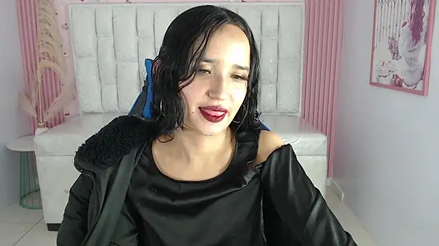 bella vibess s online show from 09.22.25