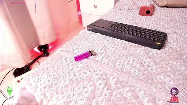 Ambeer fox  online show from 02.10.26