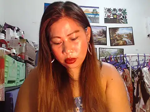 Snapshot of filipina_beauty chatting on 10.24.25 filipina beauty online show from 10.24.25