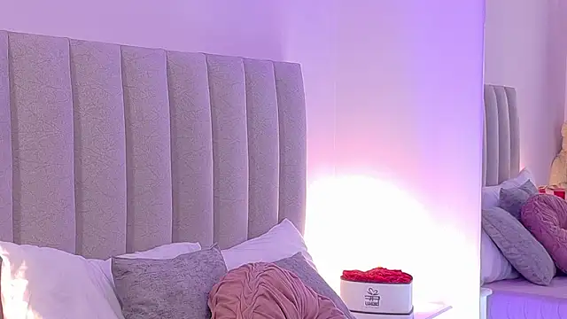 NicoleArmani online show from 12.01.25