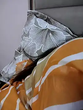 Snapshot of Cute_Jasmin_ chatting on 10.22.25 Cute Jasmin online show from 10.22.25