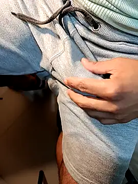 Gallo001 online show from 11.29.25