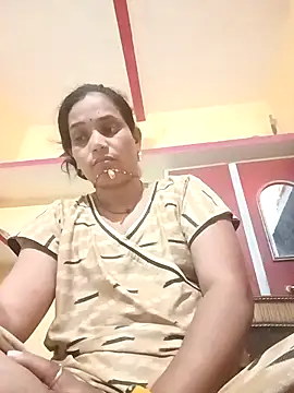 Snapshot of Hot-kal93 chatting on 10.15.25 Hot-kal93 online show from 10.15.25