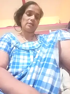 Snapshot of Hot-kal93 chatting on 10.26.25 Hot-kal93 online show from 10.26.25