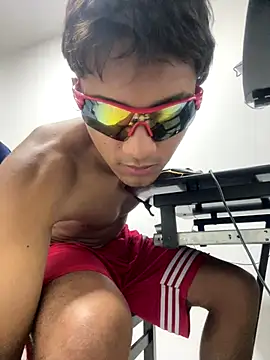 silverbody19 online show from 09.21.25