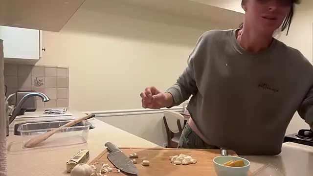 NurseStephania online show from 09.27.25