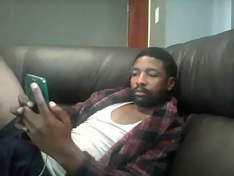 Snapshot of TopssyKreet chatting on 11.08.25 TopssyKreet online show from 11.08.25