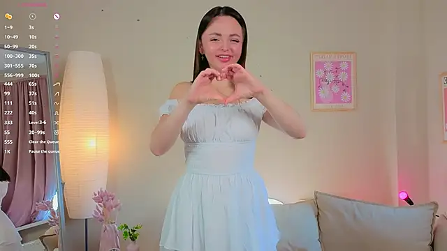 OliviaKis  online show from 09.26.25