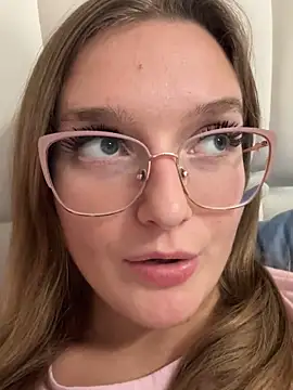 Bellatrisssaa online show from 10.02.25