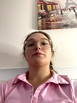 Bellatrisssaa online show from 11.03.25