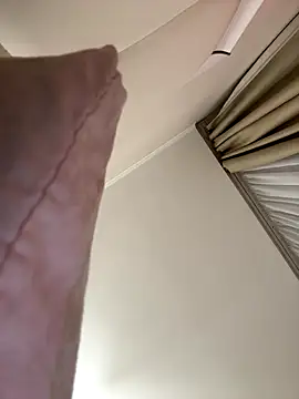 Snapshot of Bellatrisssaa chatting on 11.26.25 Bellatrisssaa online show from 11.26.25