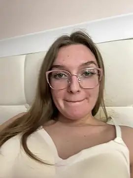 Snapshot of Bellatrisssaa chatting on 02.12.26 Bellatrisssaa online show from 02.12.26