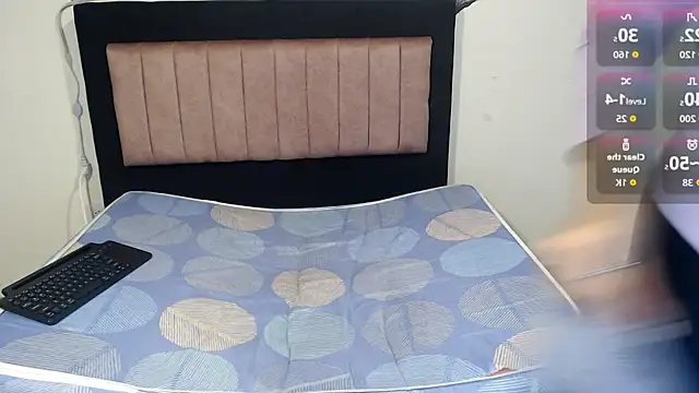 Valeryxs online show from 12.15.25