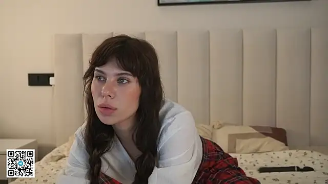 Juuliettt online show from 09.14.25
