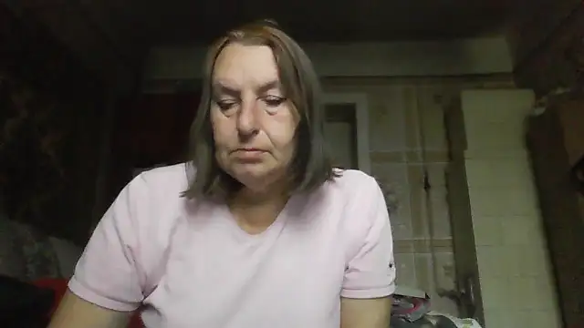 Snapshot of AnnaLive570 chatting on 10.09.25 AnnaLive570 online show from 10.09.25