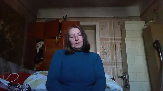 Snapshot of AnnaLive570 chatting on 10.16.25 AnnaLive570 online show from 10.16.25