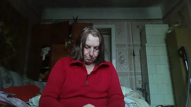 Snapshot of AnnaLive570 chatting on 10.18.25 AnnaLive570 online show from 10.18.25