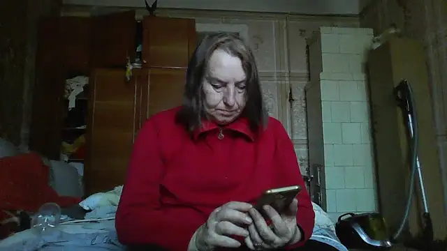 Snapshot of AnnaLive570 chatting on 10.22.25 AnnaLive570 online show from 10.22.25