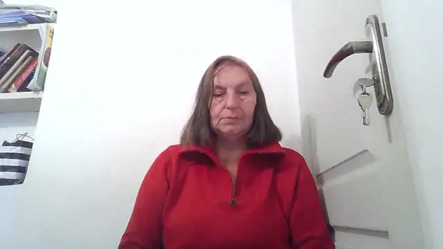 Snapshot of AnnaLive570 chatting on 11.10.25 AnnaLive570 online show from 11.10.25