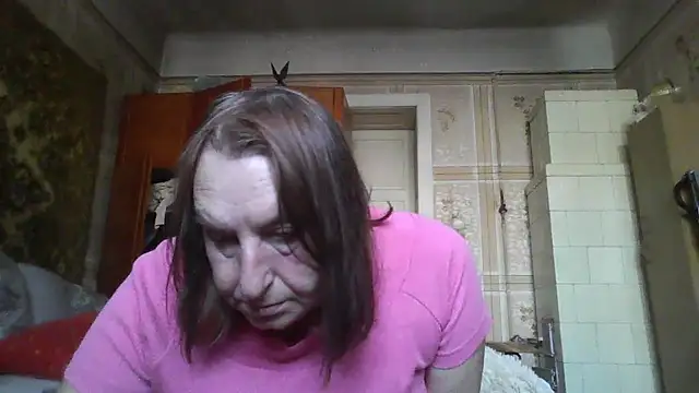 Snapshot of AnnaLive570 chatting on 11.15.25 AnnaLive570 online show from 11.15.25