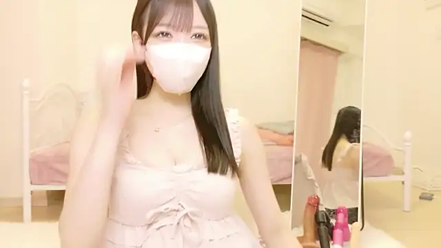 roachan  online show from 03.03.26