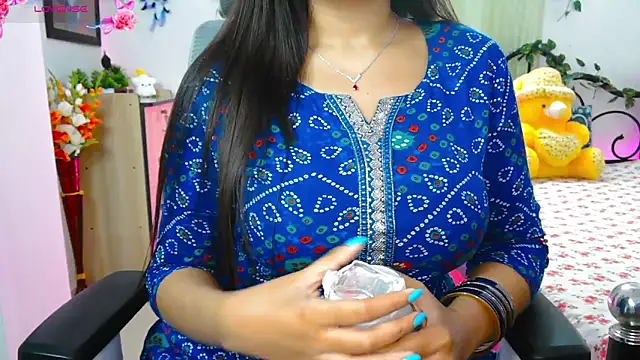 WildDimpi 0 online show from 10.31.25