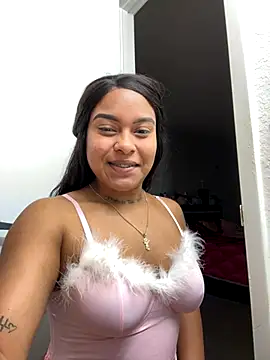 Snapshot of lanegra1102 chatting on 11.01.25 lanegra1102 online show from 11.01.25