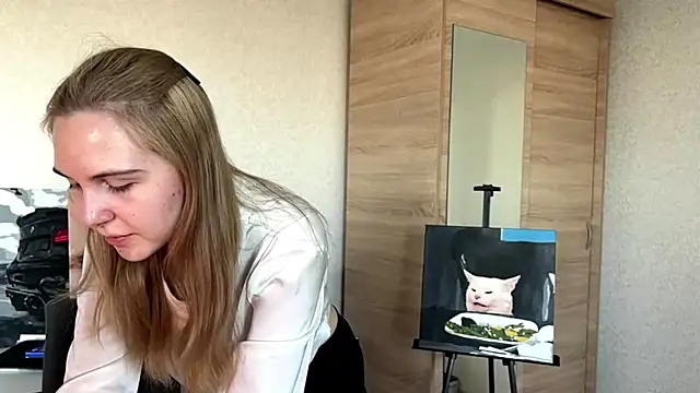 Myrira Light online show from 09.11.25