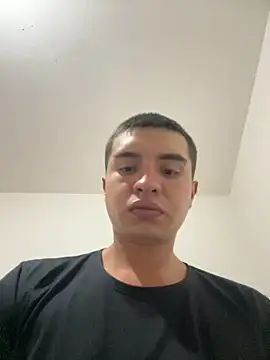 Snapshot of lonewolt chatting on 09.08.25 lonewolt online show from 09.08.25