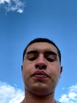 Snapshot of lonewolt chatting on 09.10.25 lonewolt online show from 09.10.25