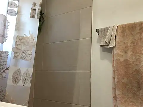 littyleesh1 online show from 09.18.25