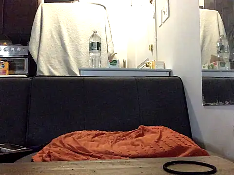 littyleesh1 online show from 09.30.25