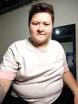 Noha Whiitee online show from 10.22.25