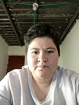 Snapshot of Noha_Whiitee chatting on 12.19.25 Noha Whiitee online show from 12.19.25