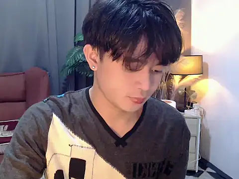 Snapshot of NautyBoyBrazeen_143 chatting on 05.29.26 NautyBoyBrazeen 143 online show from 05.29.26