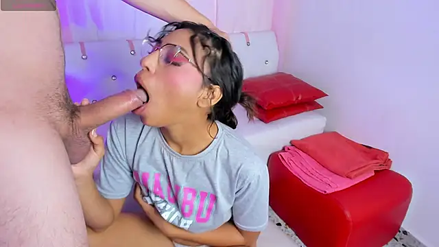 HOT LATINO13 online show from 10.13.25