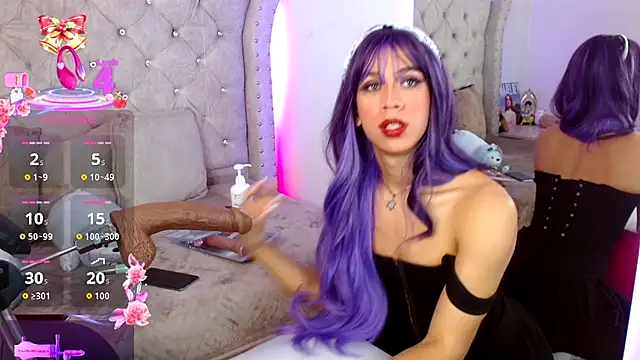 Eva Walker  online show from 12.03.25