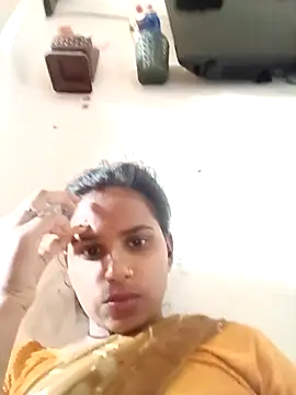 Snapshot of Km_shilpa chatting on 11.13.25 Km shilpa online show from 11.13.25