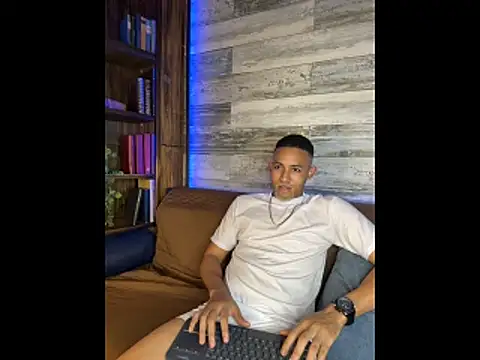 B Wild online show from 03.21.26